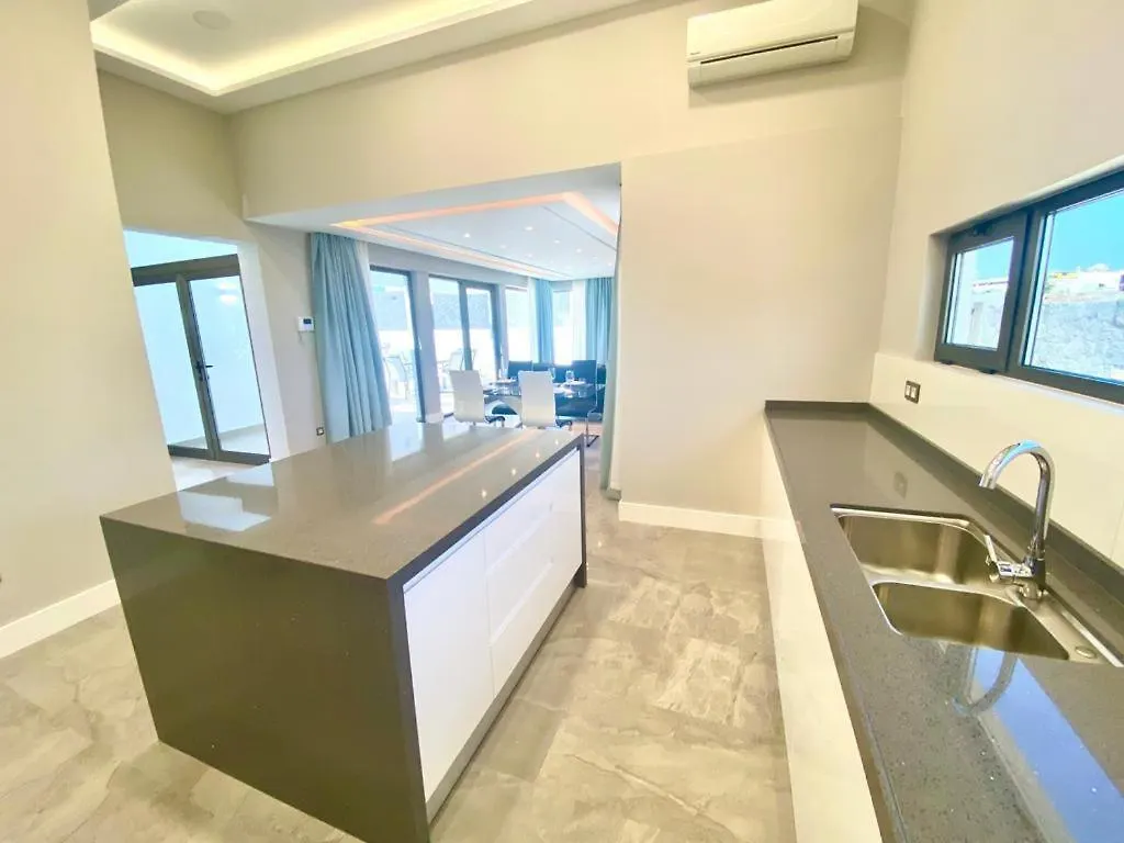 Luxury Villa Olivia 3 Beds - 3 Baths Puerto del Carmen
